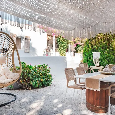 アパートホテル Sunrock - Pansy 3*