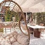 Lägenhetshotell Sunrock - Pansy 4*